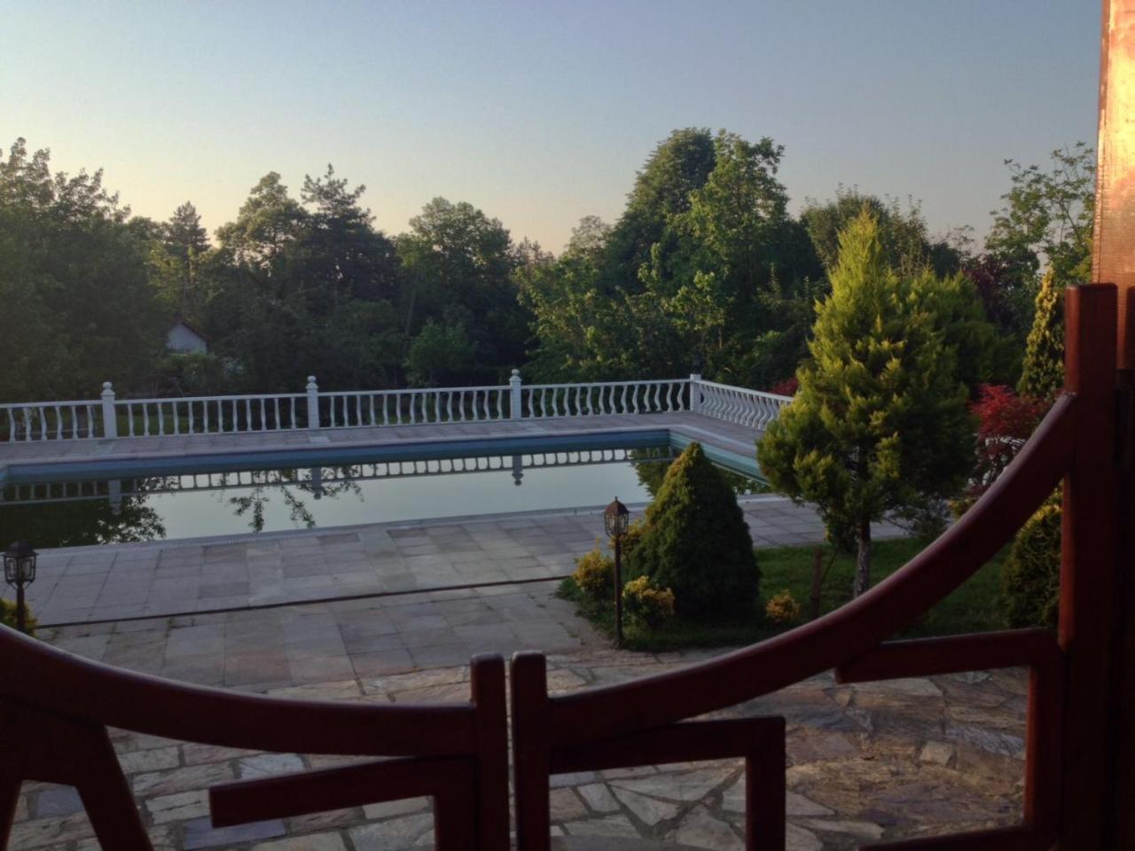 Pigal Hotel Сапанджа Екстериор снимка
